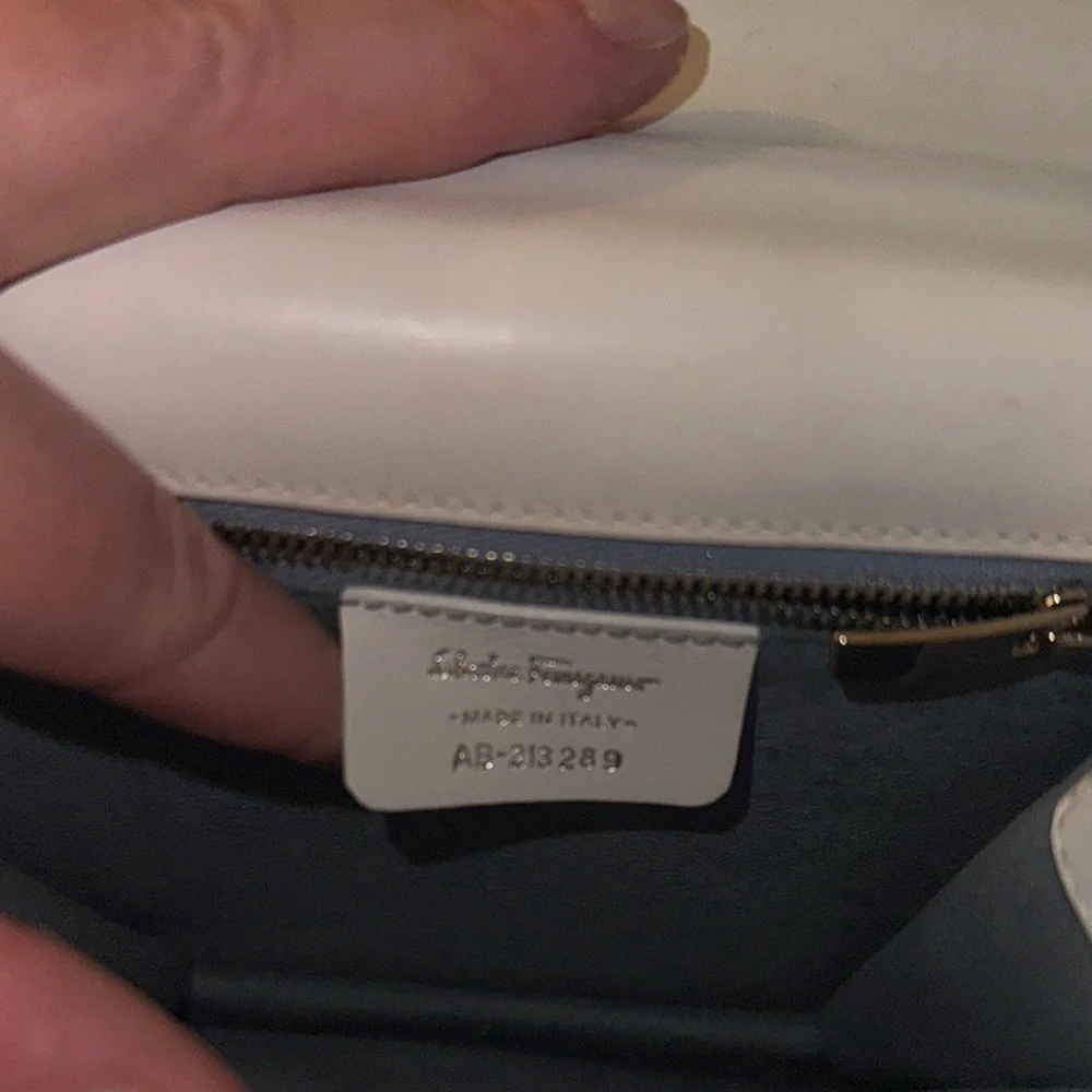 EUC Vintage Savatore Ferragamo White Textured Satchel Bag with Silver Hardware - Picture 13 of 14